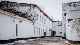Percheziții matinale în toată țara. Penitenciarele s-au trezit cu oaspeți